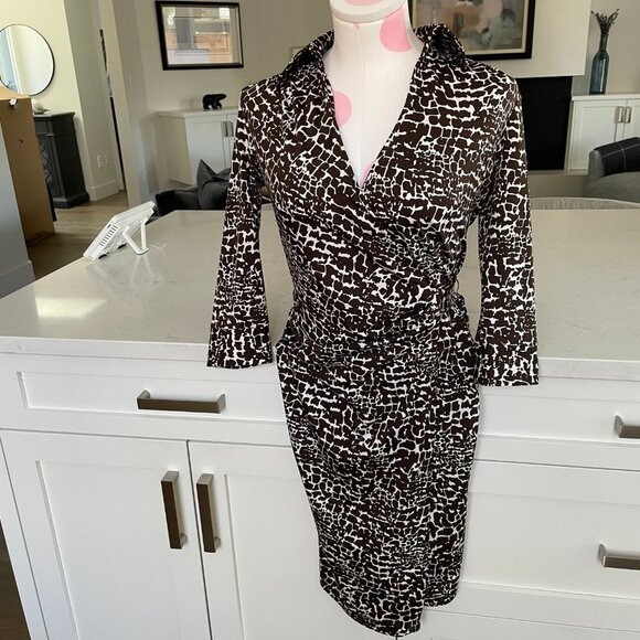 Jacob 3/4 Slv Poly Blend Animal Print Wrap Dress Chocolate Brown + White Sz XS - Picture 2 of 14